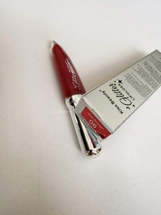لیپ گلاس شاین Kiss Beauty مدل چاقویی Knife