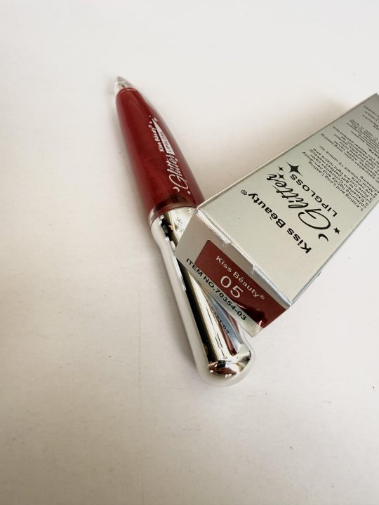 لیپ گلاس شاین Kiss Beauty مدل چاقویی Knife