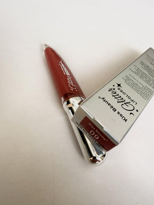 لیپ گلاس شاین Kiss Beauty مدل چاقویی Knife