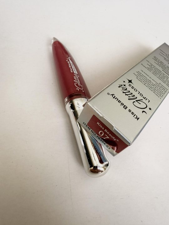 لیپ گلاس شاین Kiss Beauty مدل چاقویی Knife