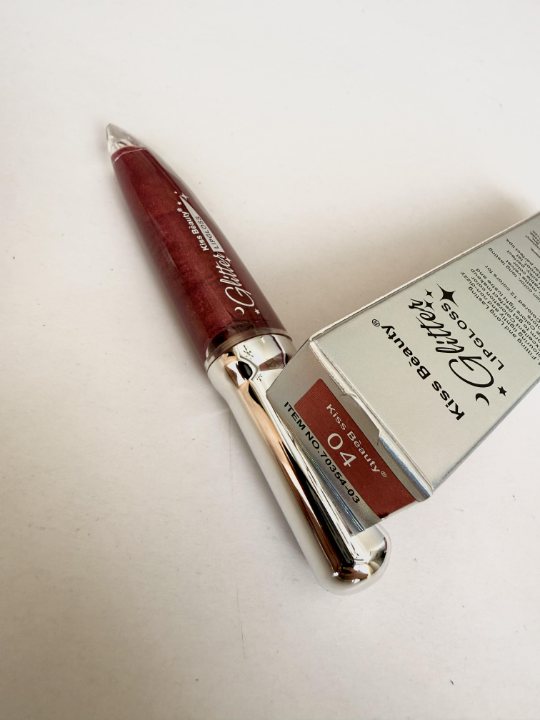 لیپ گلاس شاین Kiss Beauty مدل چاقویی Knife
